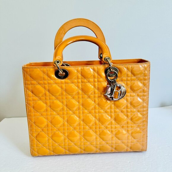 AUTHENTIC CHRISTIAN DIOR PATENT LEATHER QUILTED YELLOW LADY DIOR SATCHEL ITALY - Picture 3 of 16